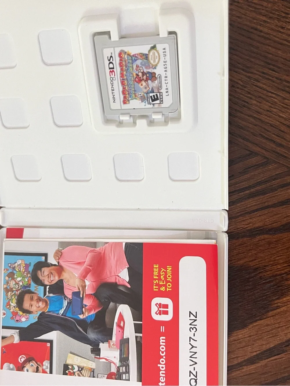 Nintendo 3DS XL Yoshi Limited Edition Console Bundle + 4 Games and case
